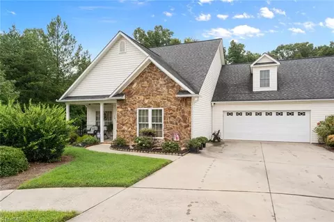 141 Sterling Dr, Mocksville, NC 27028