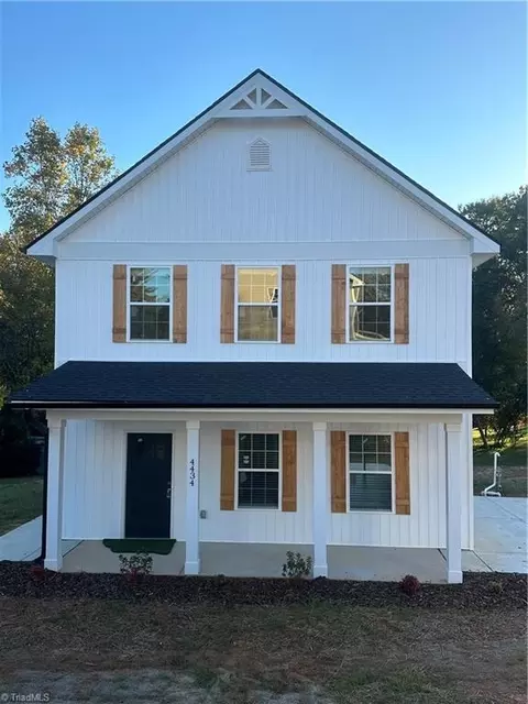 4434 NW Gracemont Dr, Winston Salem, NC 27106
