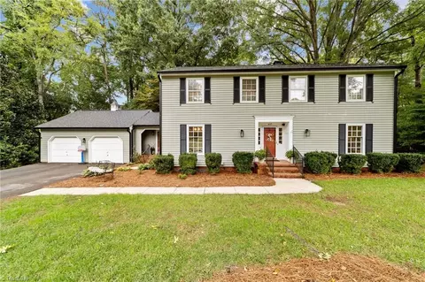4115 Briar Creek Rd, Clemmons, NC 27012