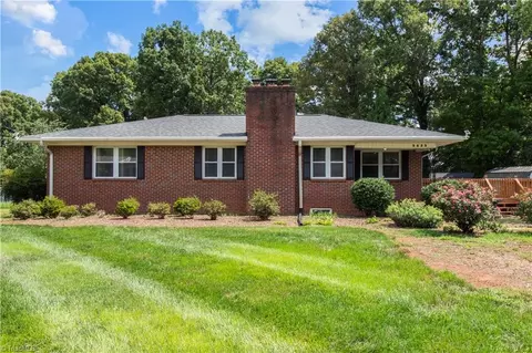 5635 Belle Ave, Winston Salem, NC 27105