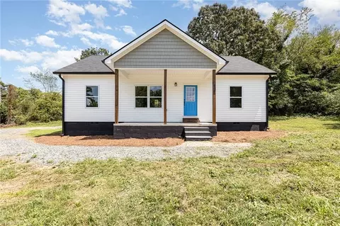 4089 Ogburn Ave, Winston Salem, NC 27105