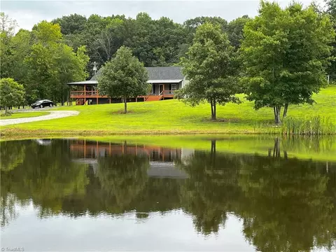 7797 Jackson Creek Rd, Denton, NC 27239