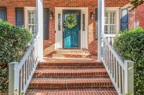 6029 Rittenhouse Rd, Winston Salem, NC 27104