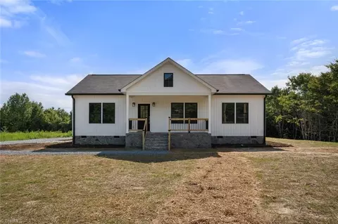 532 Wellhouse Dr, Walnut Cove, NC 27052