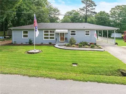 309 Goforth Dr, Thomasville, NC 27360