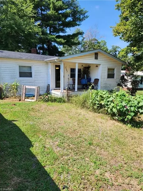 2167 Mckinney Rd S, Mount Airy, NC 27030