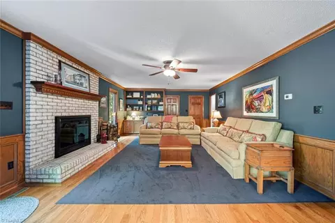 6945 August Dr, Clemmons, NC 27012 photo 18