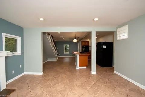 Living - 1541 Beaucrest Ave, High Point, NC 27265 photo 3 of 8