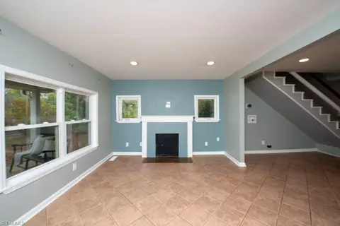 Living - 1541 Beaucrest Ave, High Point, NC 27265 photo 6 of 8