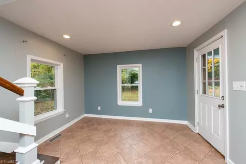 Entry Way - 1541 Beaucrest Ave, High Point, NC 27265 photo 5 of 6