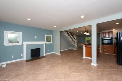 Living - 1541 Beaucrest Ave, High Point, NC 27265 photo 1 of 8