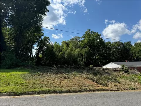 215 Main St N, Asheboro, NC 27203