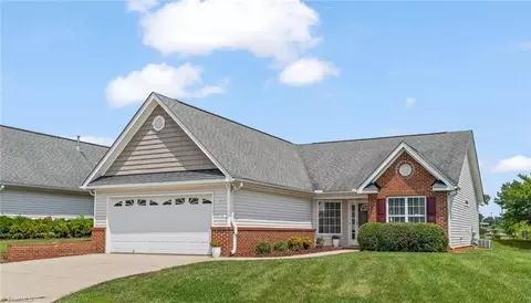 115 Castleton Dr, Thomasville, NC 27360