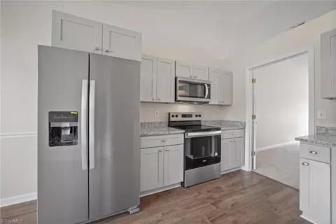 Kitchen - 2936 Waterstone Loop, High Point, NC 27265 photo 5 of 5