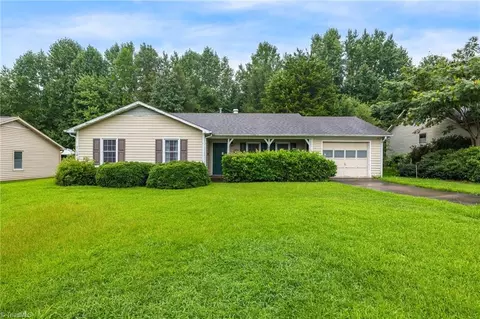 1633 Kesteven Rd, Winston Salem, NC 27127