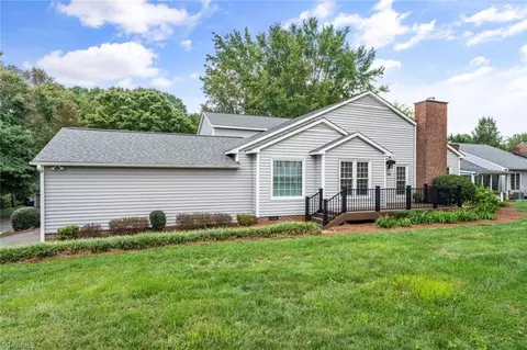 123 Pebble Ridge Ln, Winston Salem, NC 27104