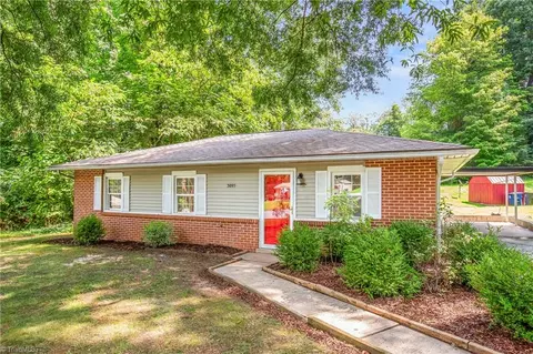 3095 Apollo Dr, Winston Salem, NC 27101