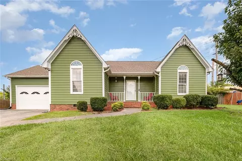 2601 Bingham Ct, High Point, NC 27265