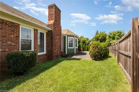 2601 Bingham Ct, High Point, NC 27265 photo 21