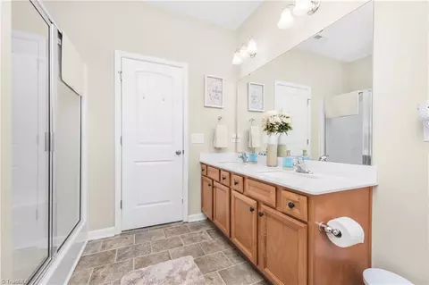 Entry Way - 108 Belay Dr, King, NC 27021 photo 4 of 5