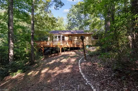 1752 Fairfield Rd, Mount Gilead, NC 27306