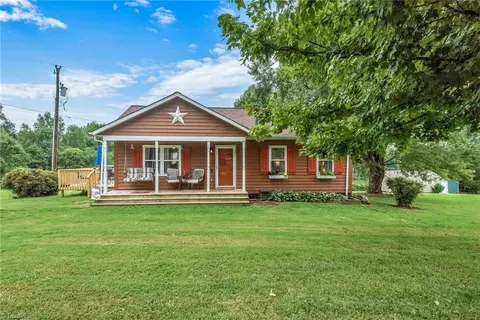 868 Little Mountain Church Rd, North Wilkesboro, NC 28659