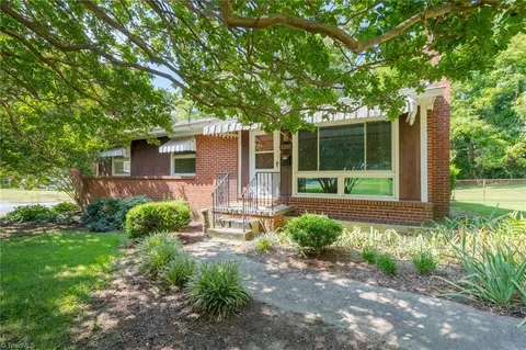 2201 Ontario St, Greensboro, NC 27403