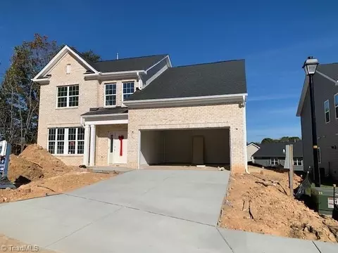 7255 Huntgate Dr, Kernersville, NC 27284