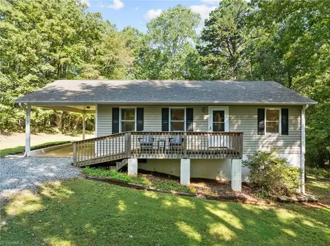 288 Riverwood Rd, Lexington, NC 27292