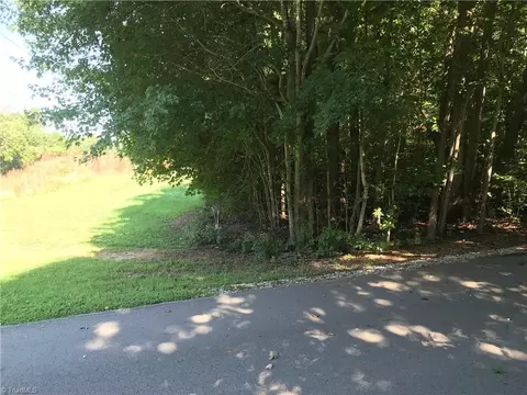 4021 Windspray Loop, Summerfield, NC 27358 photo 4