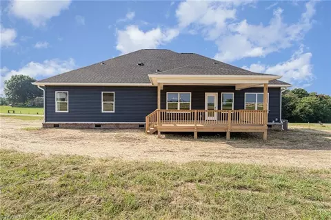 126 Galliher Rd, Harmony, NC 28634 photo 30