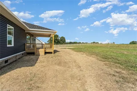 126 Galliher Rd, Harmony, NC 28634 photo 29