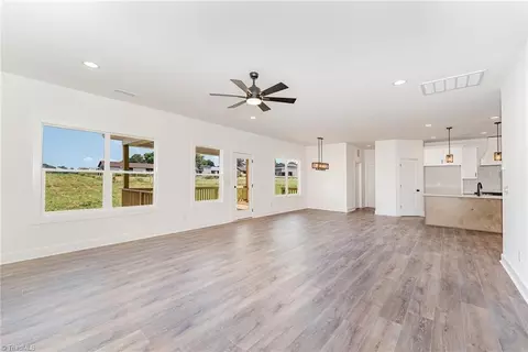 126 Galliher Rd, Harmony, NC 28634 photo 9