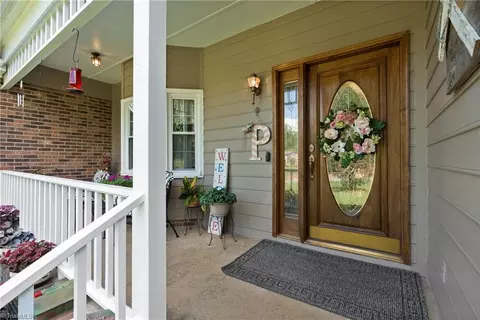 1108 Applegate Ct, Lenoir, NC 28645 photo 4