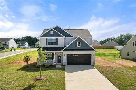 120 Sugar Maple Dr, King, NC 27021