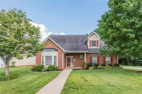 1229 Avery Way, Kernersville, NC 27284