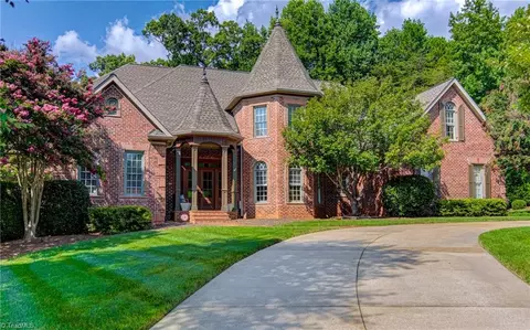 700 Westgreen Ct, Winston Salem, NC 27104