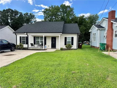 204 Springfield Rd W, High Point, NC 27263