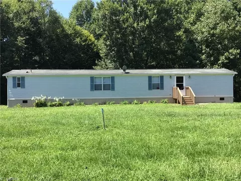 1944 Christian Home Church Rd, Traphill, NC 28685