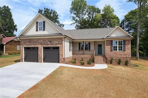 283 Courtney Ln, Lexington, NC 27295