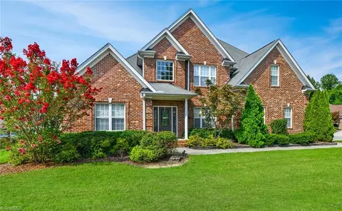 2002 Shady Oak Ln, Archdale, NC 27263