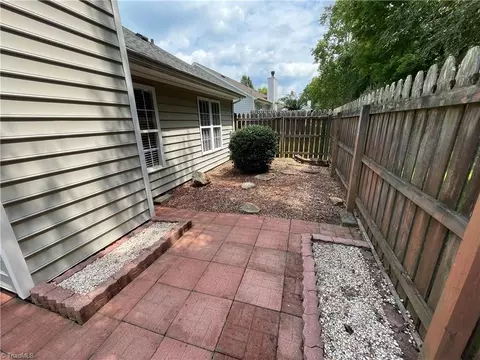 Exterior - 2938 Eagle Pointe Dr, High Point, NC 27265 photo 3 of 3