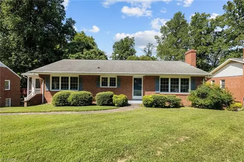 138 Hillside Dr, Burlington, NC 27215