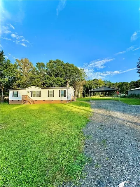 10645 Us Highway 220 Bus, Randleman, NC 27317