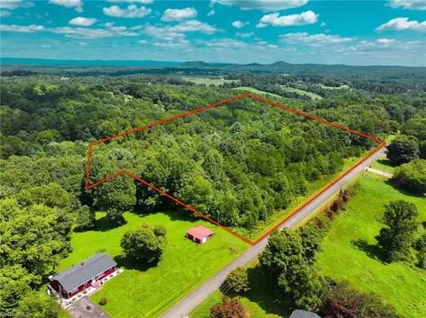 000 Arthur Haney Rd, Dobson, NC 27017