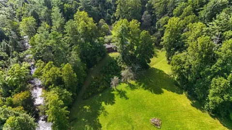 385 Garris Valley Dr, Traphill, NC 28685 photo 1