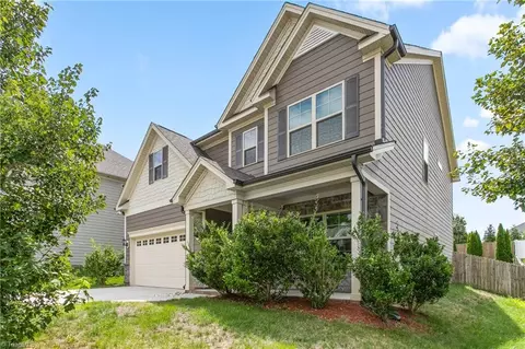 2358 Hammock Dr, High Point, NC 27265 photo 3