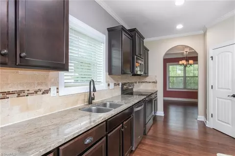 2358 Hammock Dr, High Point, NC 27265 photo 12