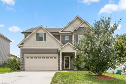 2358 Hammock Dr, High Point, NC 27265 photo 2