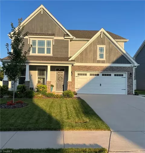 4246 Pelican St, High Point, NC 27265